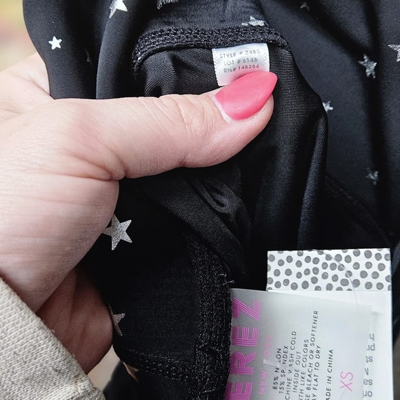 Uplift Leggings Star Print - Picture 15 of 17